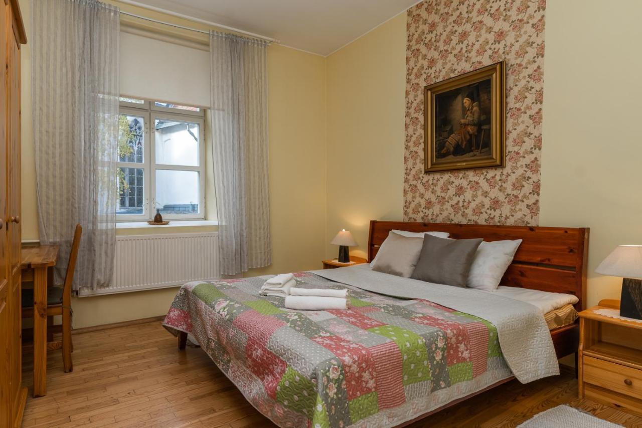 Pueha Vaimu Kuelalistemaja Hotel Tallinn Kültér fotó